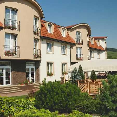 Hotel Fontana Bešeňová